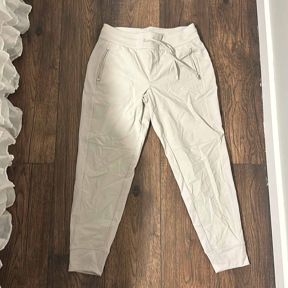 Athleta Trekkie jogger